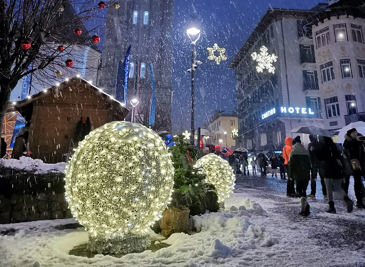 Installazioni luminarie su località montane 