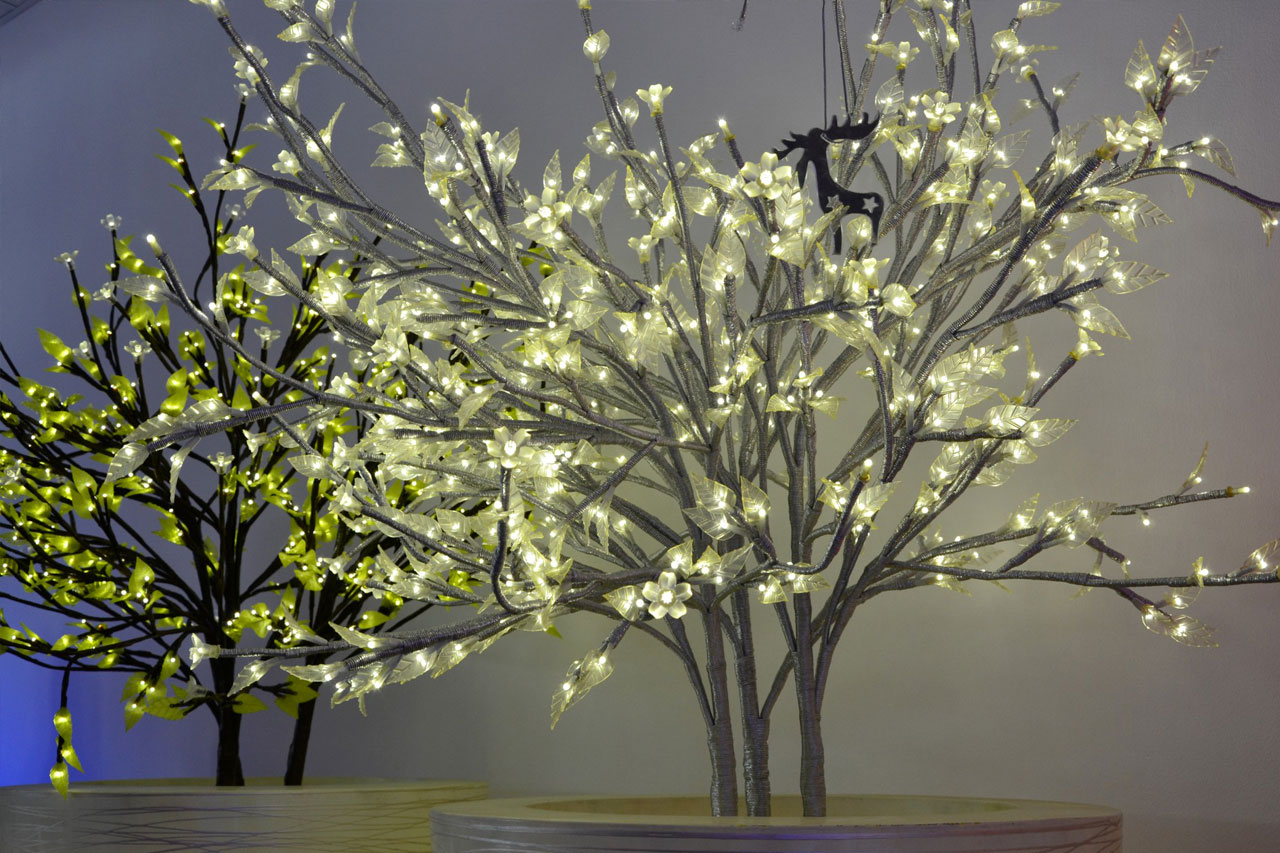 Decorazioni luminose con Vasi e Fontane